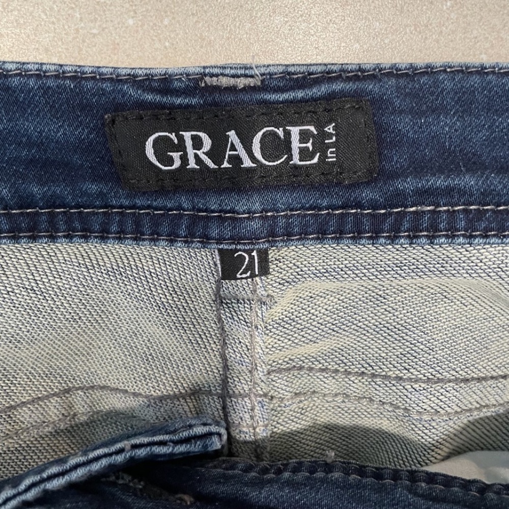 Jeans - Picture 3 of 3